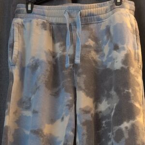 Old Navy Men's Blue and Gray Tie-Dye Joggers